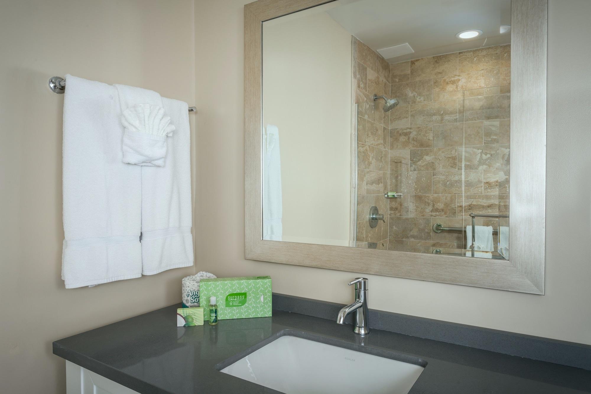 Pacific Shores Hotel 3*
